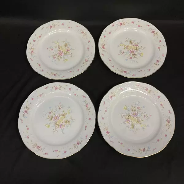 4 Yong Shen Hand Painted China Dinner Plates White With Flowers Platinum Rim