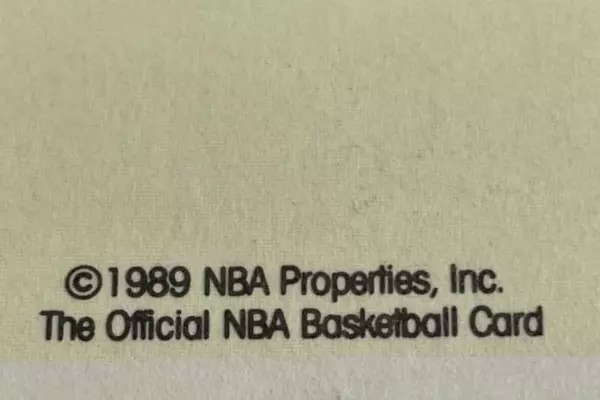 Lot of 8 NBA Hoops Basketball Cards 1989-1990 Patrick Ewing Isiah Thomas