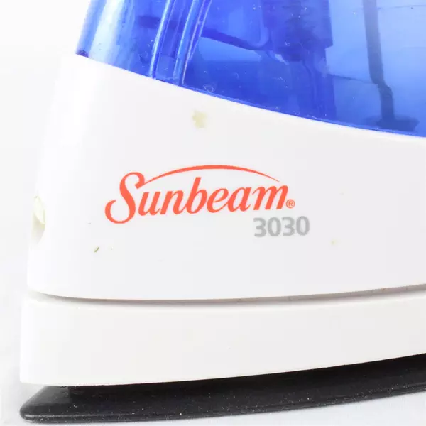 Sunbeam 3030 Steam Iron Adjustable Temperature Fabric Dial 1200W Tested Works