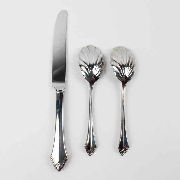 Lot Of 3 Oneida Silver Kenwood (Stainless) Flatware 2 Sugar Spoons Dinner Knife