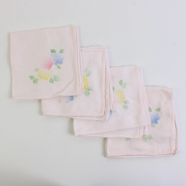 Set of 4 Vintage Pink Damask Floral Napkins FLAWED