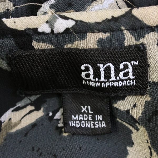 A.n.a. Grean/Black Floral Long Sleeve Blouse Women's Size XL