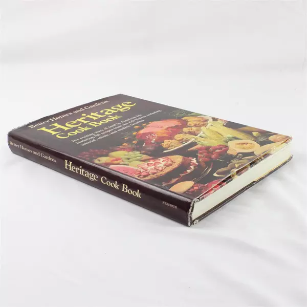 Better Homes & Gardens Cookbook: Heritage 1976 1st Edition 4th Printing