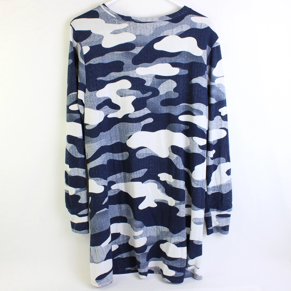 LuLaRoe Blue Camo Long-Sleeve V-Neck Shirt Women's Size Medium