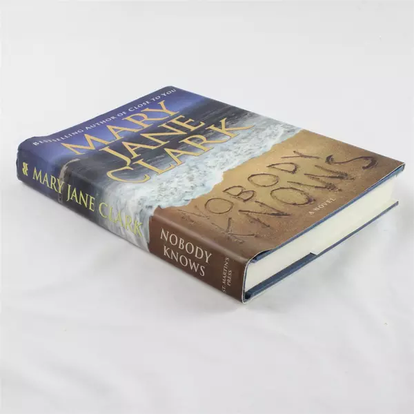 Nobody Knows by Mary Jane Clark Hardcover Mystery Suspense Book