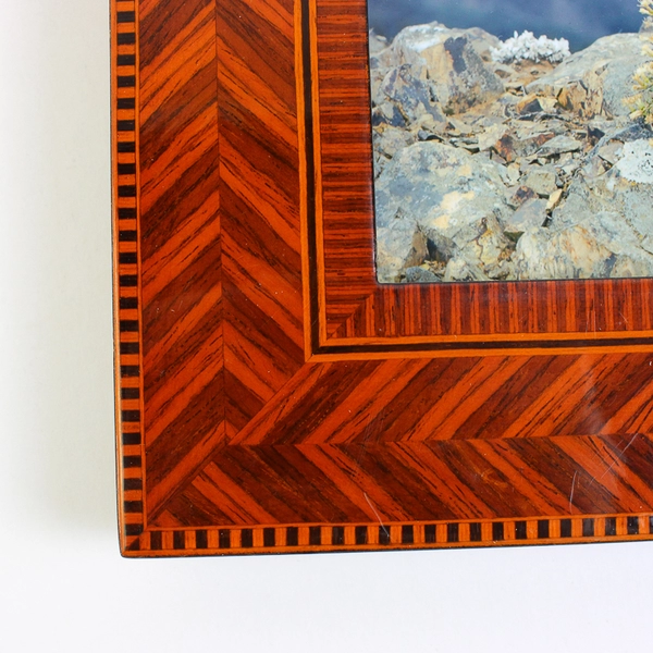 Inlaid Wood Desk Picture Frame (4x6 Photo) Striped Brown Veneer Marquetry