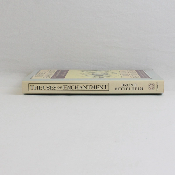 The Uses of Enchantment The Meaning and Importance of Fairy Tales 1989