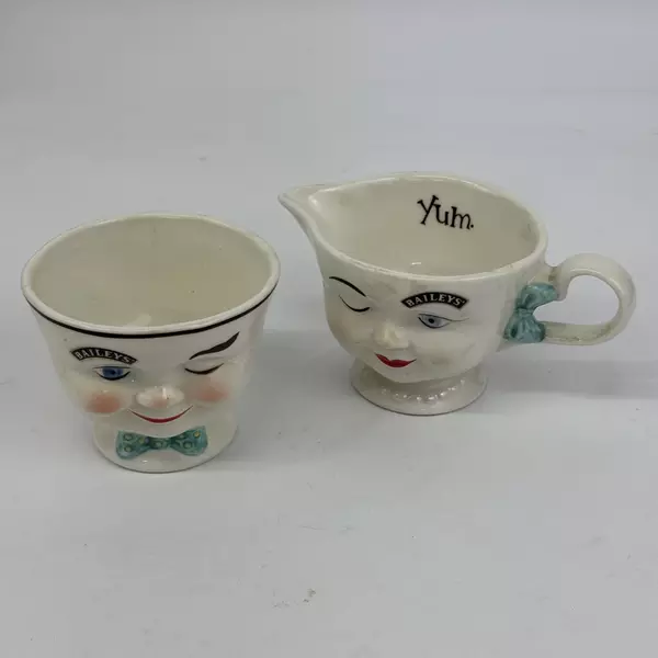 1996 Limited Edition Bailey's Irish Cream Winking Face Creamer and Sugar Bowl