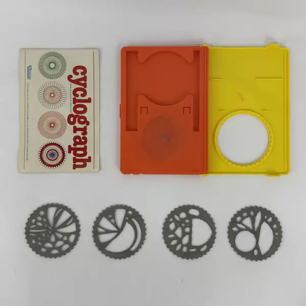 Vintage 1982 Cyclograph Drawing Toy By Kenner