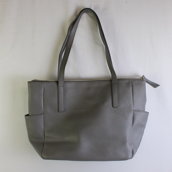 Relic Large Two Strap Grey Shoulder Handbag Faux Leather Lots of Pockets