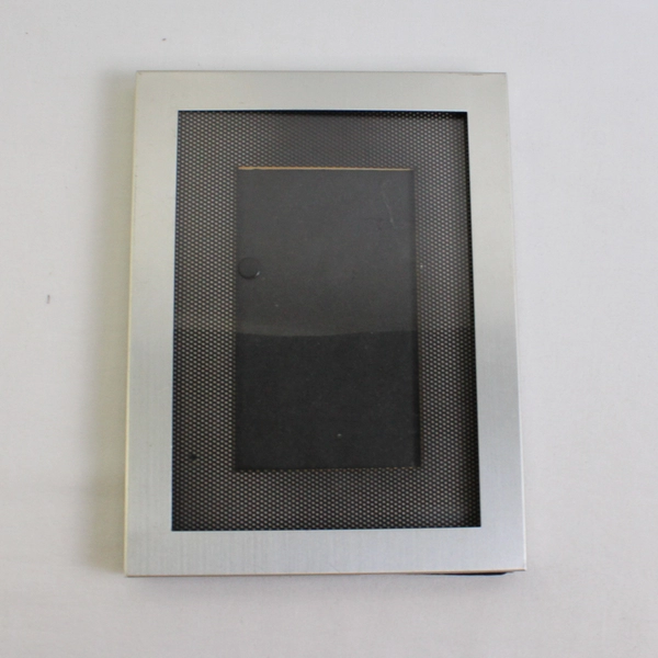 Lot of 2 Silver Tone Metal Desktop Frames 6" x 8"