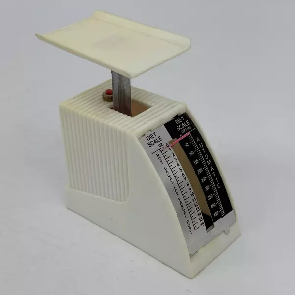 Vintage Ekco Diet Scale Measures In Ounces And Grams