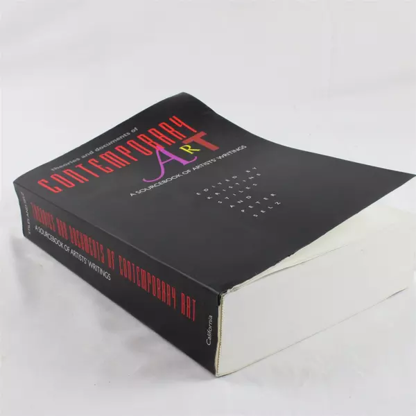 Theories and Documents of Contemporary Art: A Sourcebook of Artists' Writings