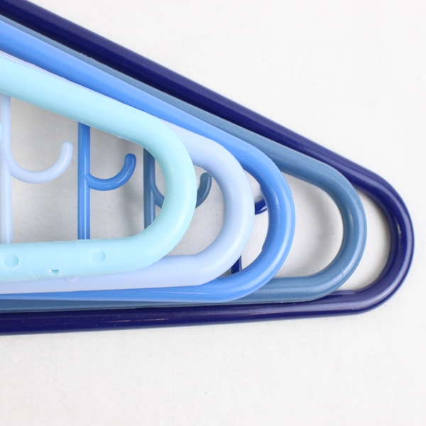 Lot of 10 Various Shades Blue Plastic Tubular Clothing Hangers