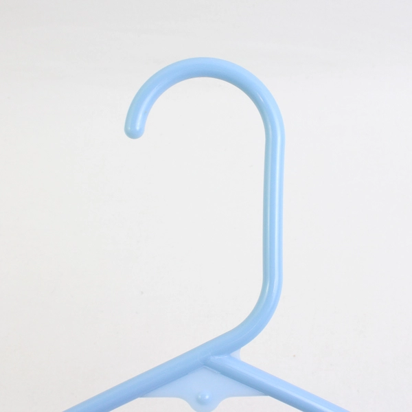 Lot of 10 Light Blue Notched Plastic Clothing Hangers