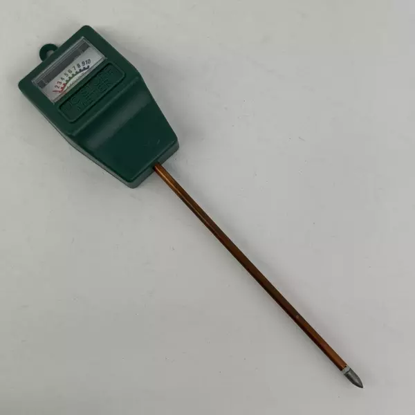 Indoor and Outdoor Lawn and Garden Or Flower Pot Soil Moisture Sensor Meter