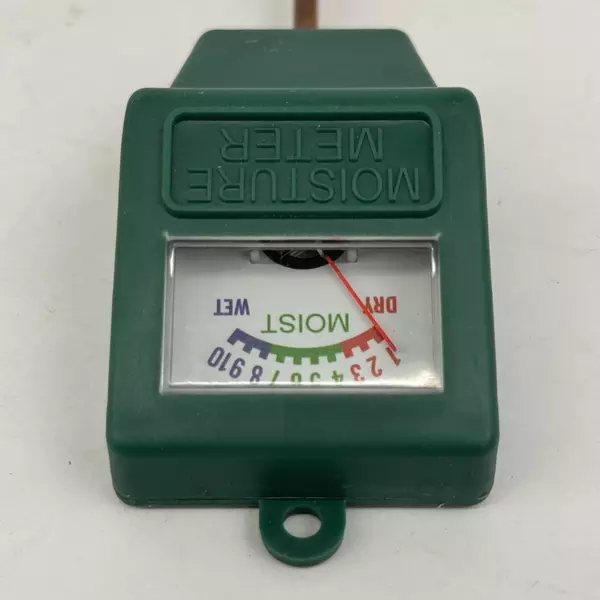 Indoor and Outdoor Lawn and Garden Or Flower Pot Soil Moisture Sensor Meter