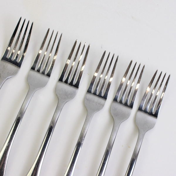 Lot of 6 Oneida Bellasana Salad Forks Glossy Flatware Stainless Steel 18/0