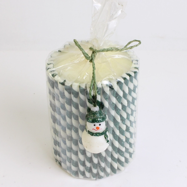 Set of 2 Zodax Candy Cane Striped Pillar Candles 4 and 6 Inch Red and Green