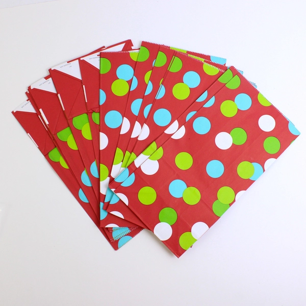 Pack of 15 Hallmark Favor Bags Christmas New Years Birthday