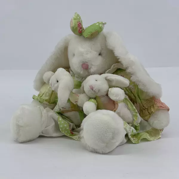 Pacifix Plush White Momma Rabbit With 2 Little Bunnies In Her Dress Pockets