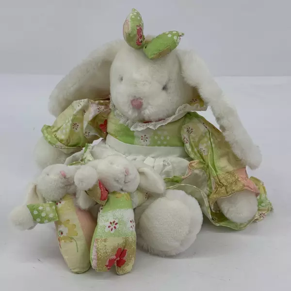 Pacifix Plush White Momma Rabbit With 2 Little Bunnies In Her Dress Pockets