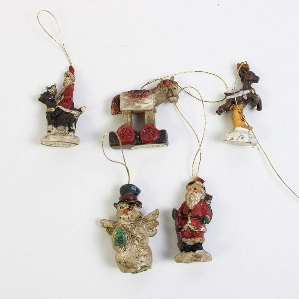 Holiday Friends Polystone Christmas Holiday Mini Ornaments Set Of 7 Giftco