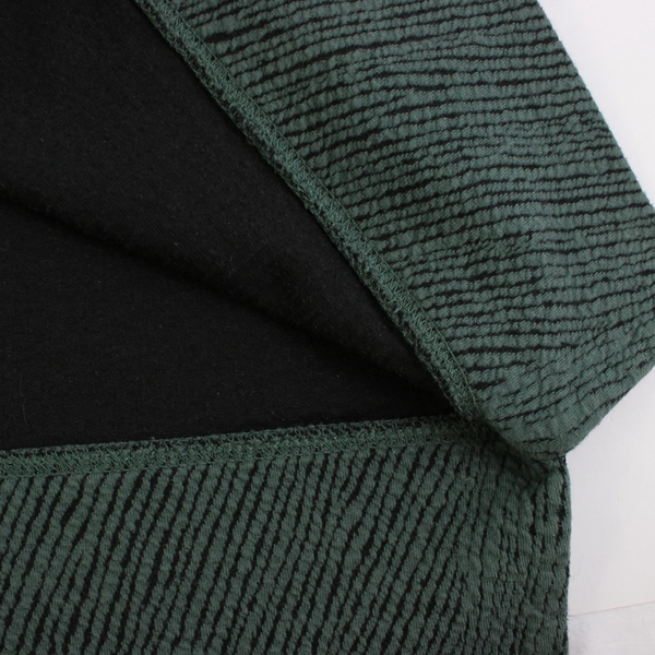 Unbranded Women's M/L Green and Black Turtleneck Pullover Sweater