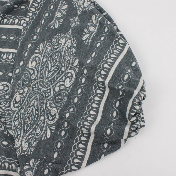 LuLaRoe Women's S Gray Filigree Patterned Shirt with Balloon Sleeve