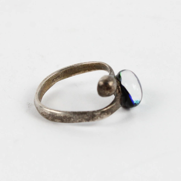Silver Tone Metal and Art Glass Ring Size 5