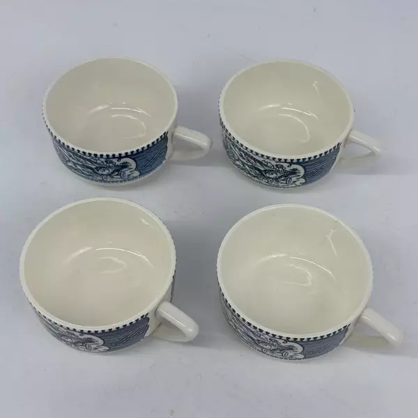 Set of 4 Royal China Currier & Ives Horse And Carriage Coffee Cups