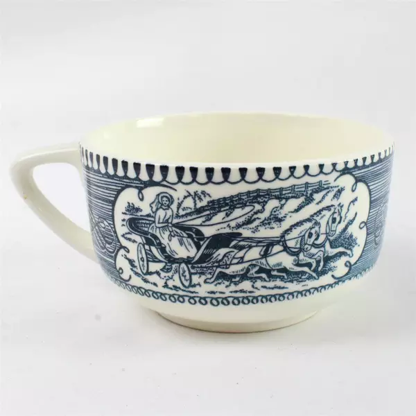 Set of 4 Royal China Currier & Ives Horse And Carriage Coffee Cups