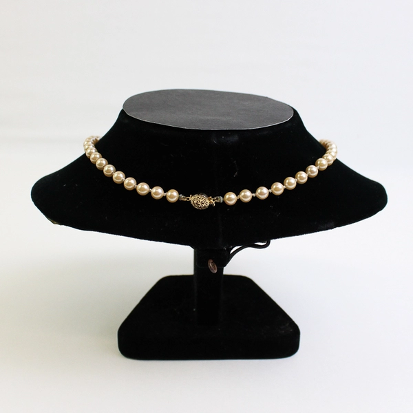 Vintage 15.5 Inch Artificial Pearl Choker Necklace