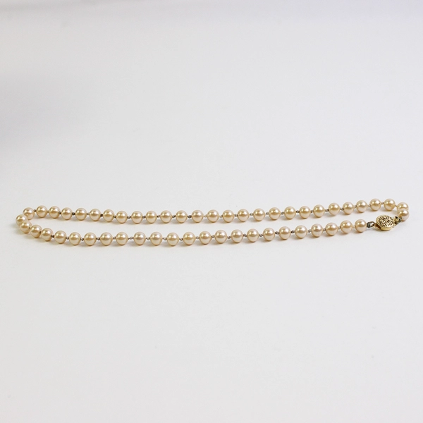 Vintage 15.5 Inch Artificial Pearl Choker Necklace