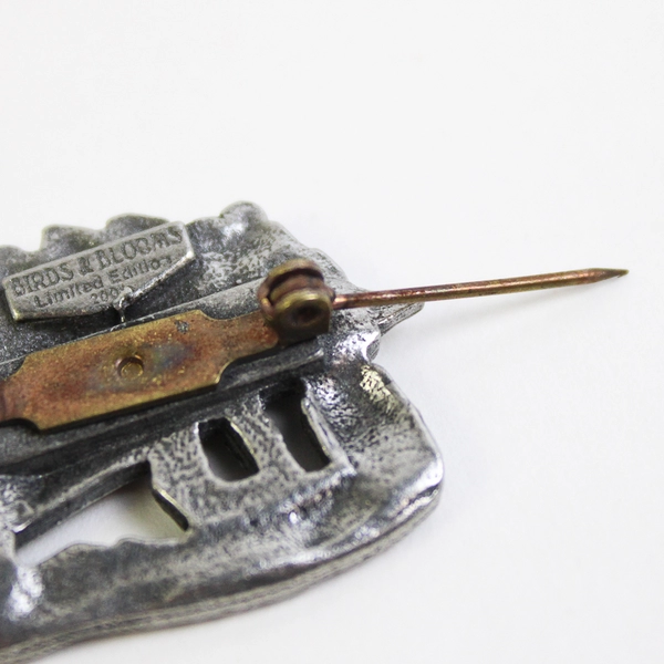 2001 Birds and Blooms Limited Edition Pewter Pin Wheelbarrow W/ Flowers