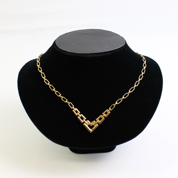Vintage Avon Gold Tone Choker Necklace with "V" Shaped 16"