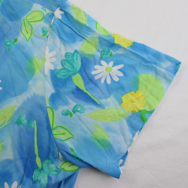 Tapestry Women's 2XL Blue Button Up Collared Short Sleeve Shirt