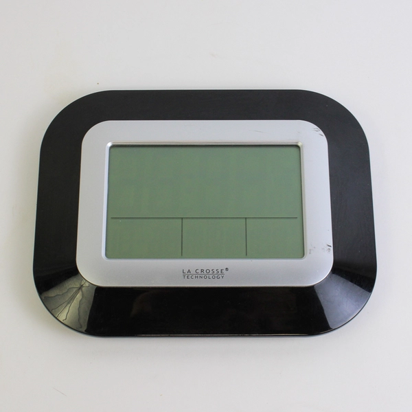 LaCrosse Technologies Model WT-8005 Battery Operated Atomic Desk Clock Works