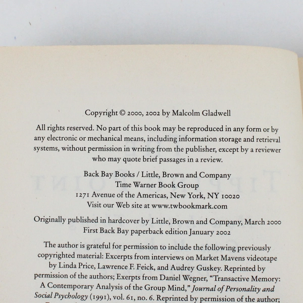 The Tipping Point Malcolm Gladwell Paperback Novel 2002 Back Bay Books