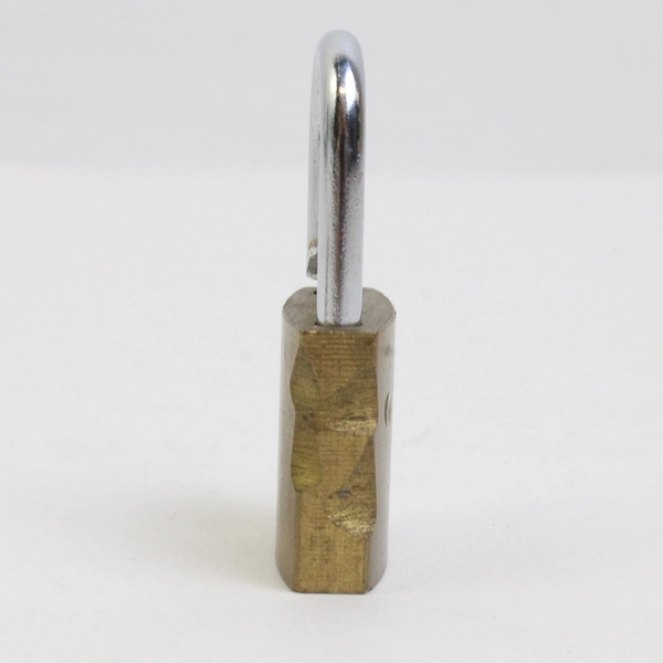 Ricardo Beverly Hills Luggage Locks Set with 1 Lock and 4 Black Keys Used