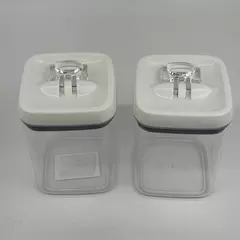 Lot of 2 Better Homes & Gardens BH40-044-099-06 Food Storage Jars Holds 7.5 Cups