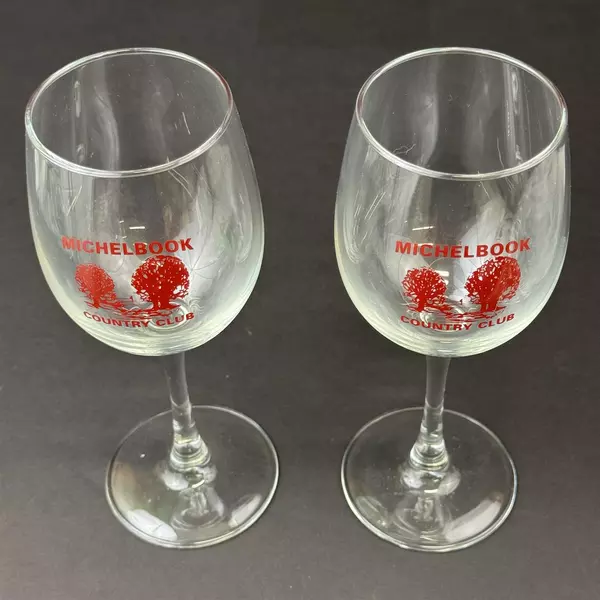 Set of 2 Michelbook Country Club Golf Red Tree Logo Wine Glasses 8" Tall