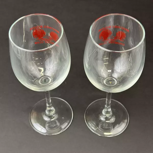 Set of 2 Michelbook Country Club Golf Red Tree Logo Wine Glasses 8" Tall