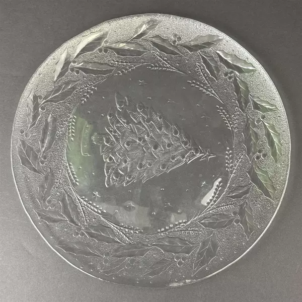 Arcoroc Holly Tree Embossed Glass Christmas Platter 13 Inch
