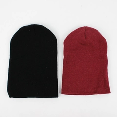 Lot of 2 Men's Knit Beanie Hats One Size Red and Black