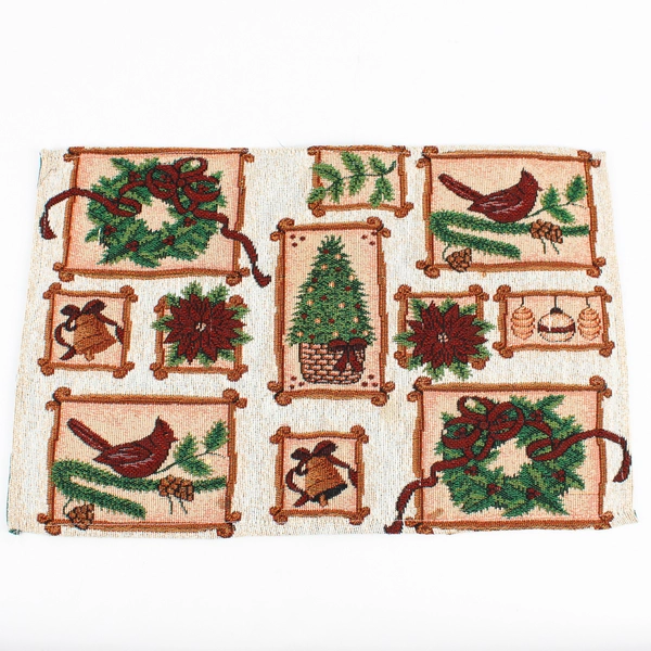 Lot Of 4 Matching Unbranded Christmas Rectangle Fabric Placemats 12.5" x 19"