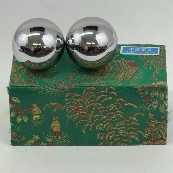Chinese Stainless Steel Baoding Exercise Metal Balls With Green Silk Covered Box