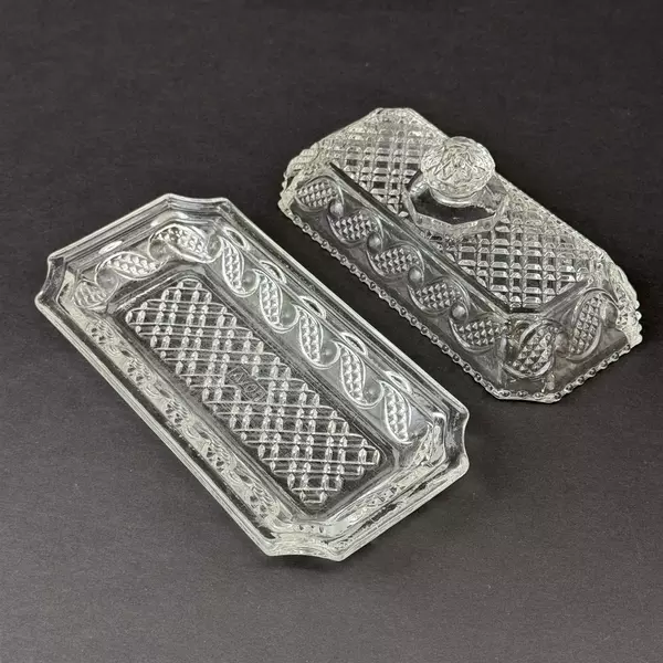 Vintage AVON Cape Cod Covered Butter Dish Clear Pressed Glass Waves