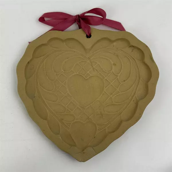 1988 Hill Designs Brown Bag Cookie Art Floral Heart Cookie Mold 5.75" x 6"