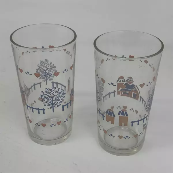 Set of Two 1988 Libbey Home Is Where The Heart Is Tumblers Pink and Blue 5.25"